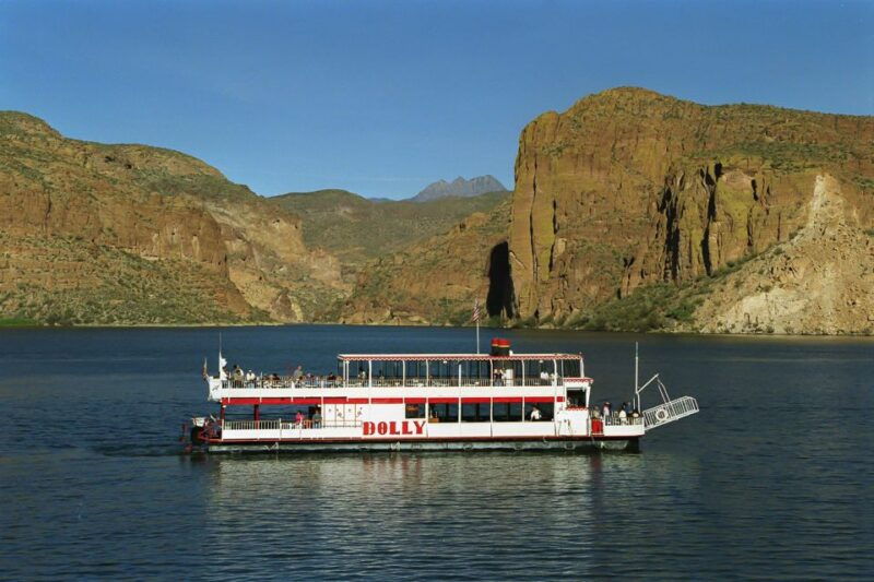 from-phoenix-apache-trail-dolly-steamboat-day-trip