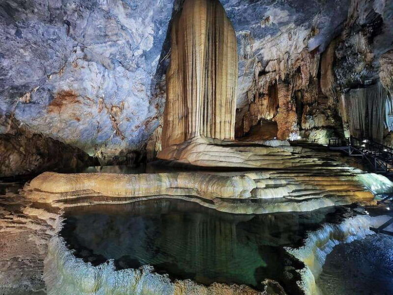 from-phong-nha-donghoi-paradise-cave-and-zipline-dark-cave