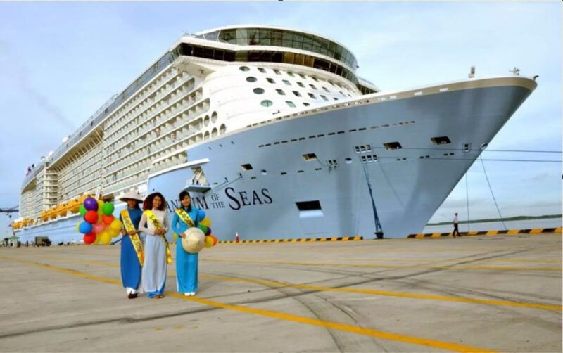 from-phu-my-port-nha-rong-port-explore-ho-chi-minh-city