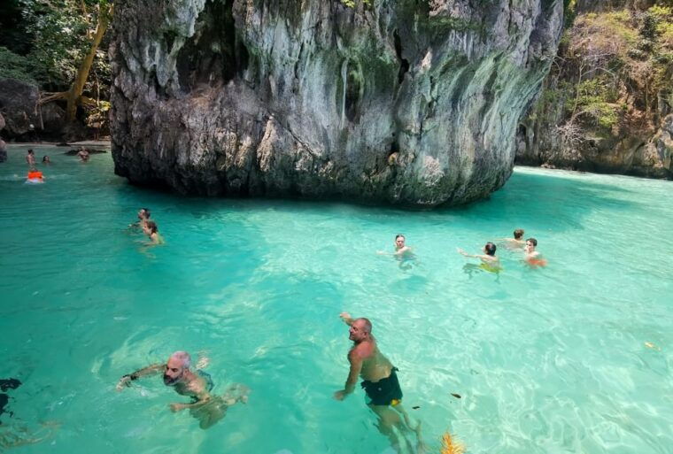 from-phuket-krabi-transfer-with-phi-phi-longtail-boat-tour