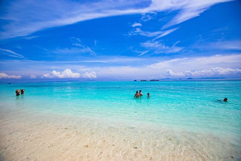 from-phuket-lazy-snorkel-explore-at-bamboo-phi-phi