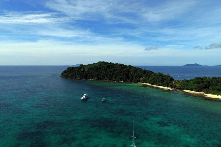 from-phuket-phi-phi-island-private-full-day-speedboat-trip