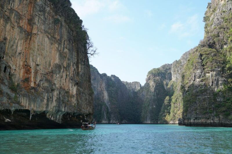 from-phuket-phi-phi-islands-speedboat-trip-lunch