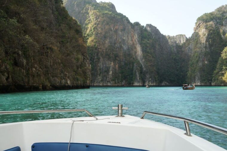 from-phuket-phi-phi-islands-speedboat-trip-lunch