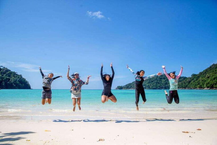 from-phuket-surin-islands-snorkeling-trip