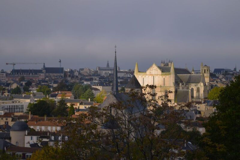 from-poitiers-guided-tour-of-the-battlefield-of-732
