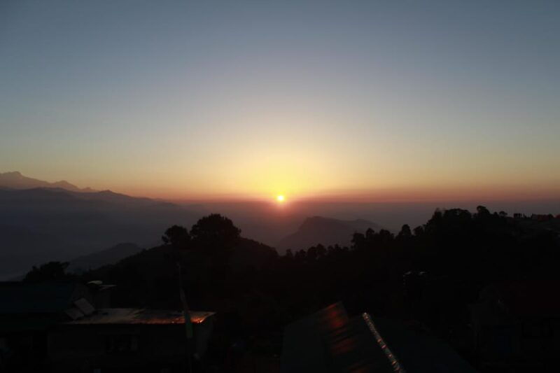 from-pokhara-day-hiking-australian-camp-dhampus