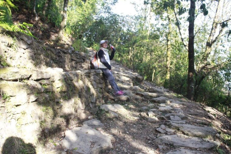 from-pokhara-day-hiking-australian-camp-dhampus