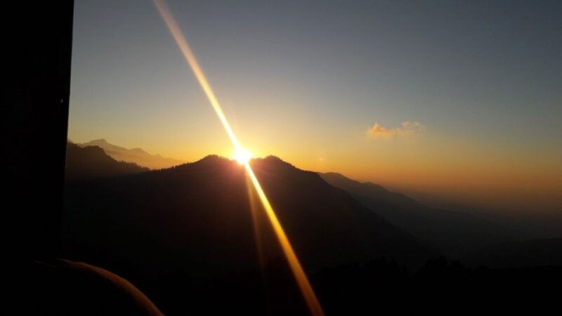 from-pokhara-guided-tour-to-sarangkot-sunrise-with-day-hike