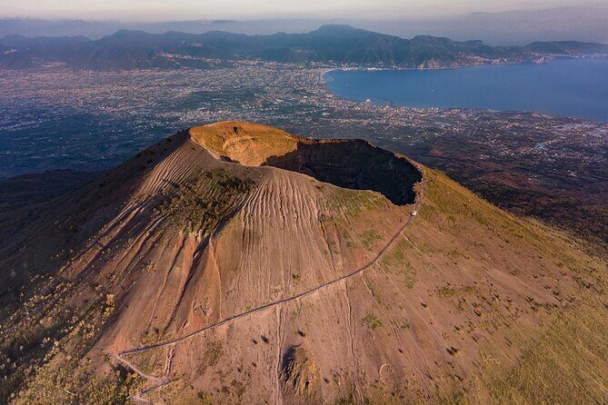From Pompeii: Full Day Visit of Pompeii and the Mount Vesuvius - Detailed Breakdown of the Tour Experience