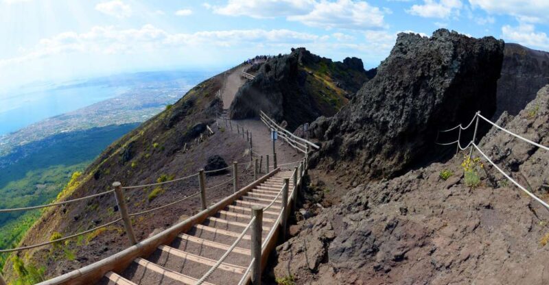 From Pompeii/Naples: Vesuvius Easy Transfer and Entry Ticket - The Experience in Detail: What You Can Expect