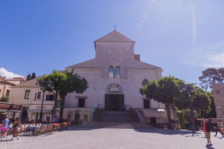 from-pompeii-vico-equense-amalfi-positano-ravello-tour
