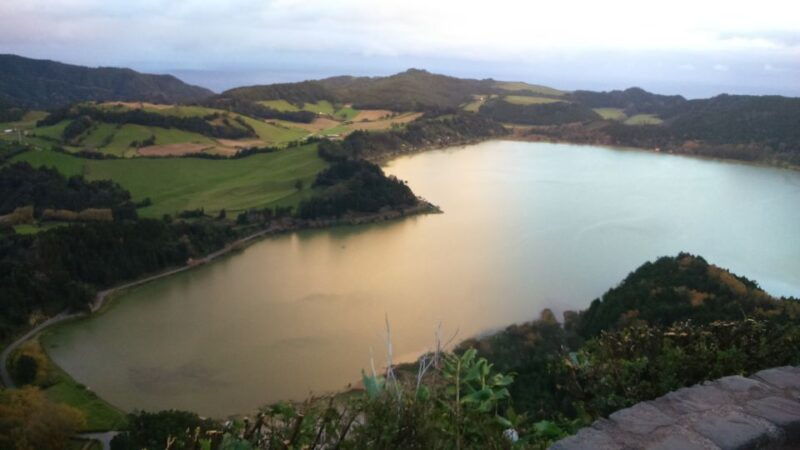 from-ponta-delgada-furnas-lake-shore-4x4-guided-day-trip