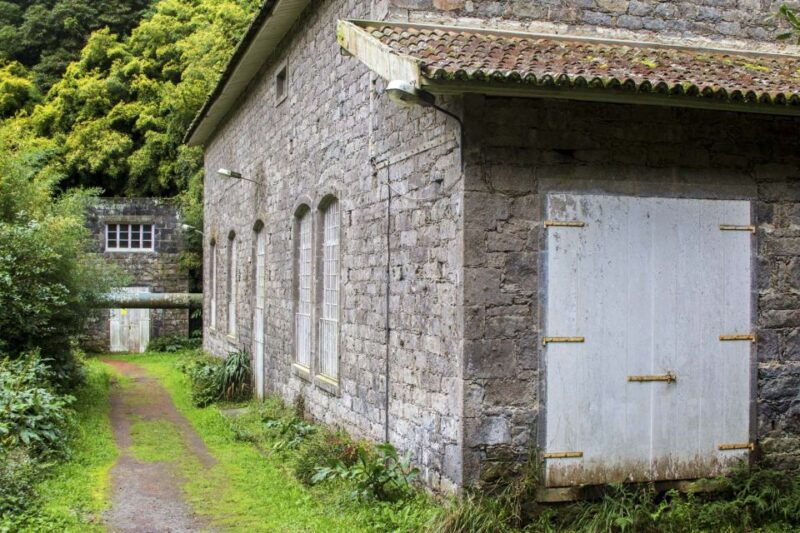 from-ponta-delgada-guided-walking-tour-to-salto-do-cabrito