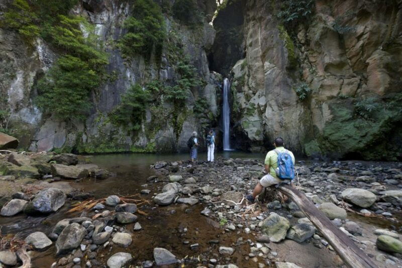 from-ponta-delgada-guided-walking-tour-to-salto-do-cabrito