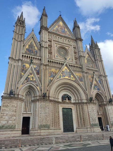 from-port-mystic-orvieto-dying-city-civita-bagnoregio-tour