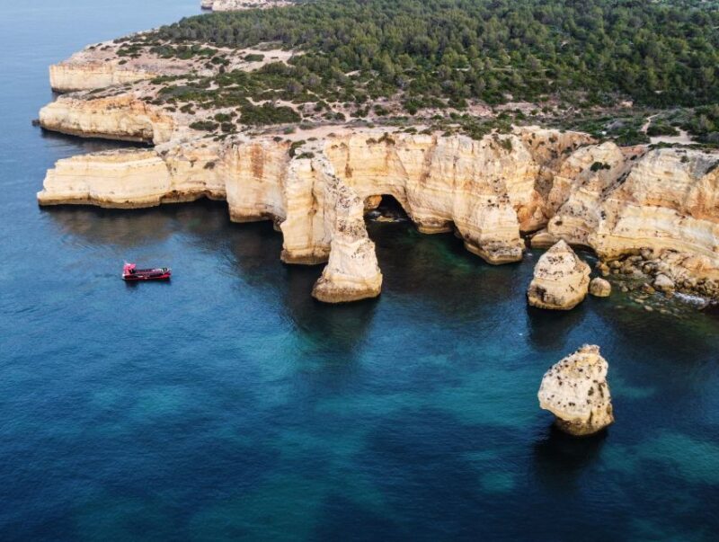 From Portimão: 2-Hour Catamaran Tour to Benagil Caves - FAQ