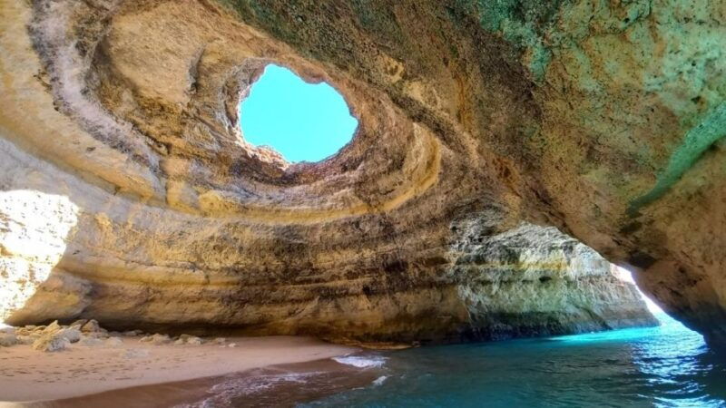 from-portimao-algar-de-benagil-and-sea-caves-boat-tour