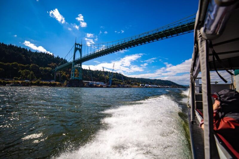 from-portland-7-wonders-of-the-gorge-jetboat-cruise