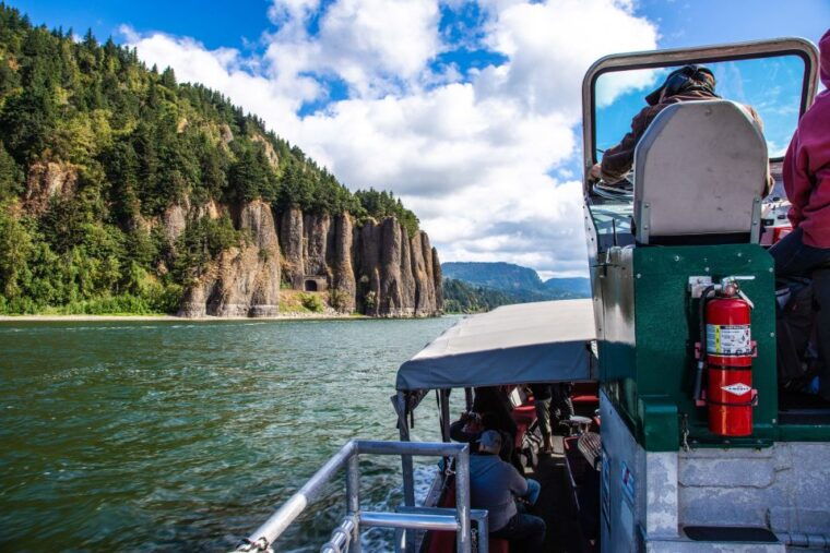 from-portland-bigfoot-adventure-3-5-hour-jetboat-cruise