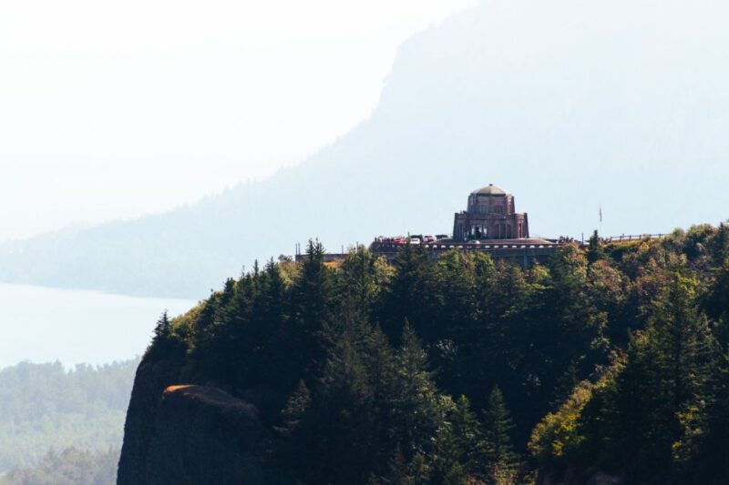 from-portland-columbia-gorge-waterfalls-and-mt-hood-tour