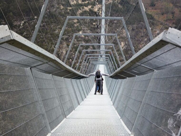 from-porto-516-arouca-bridge-and-paiva-walkways-guided-tour-3