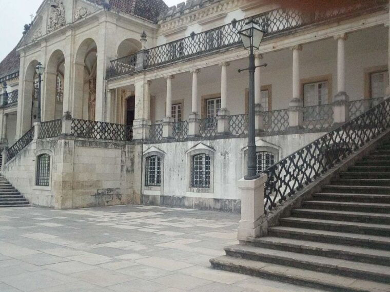 from-porto-aveiro-coimbra-small-group-tour-river-cruise