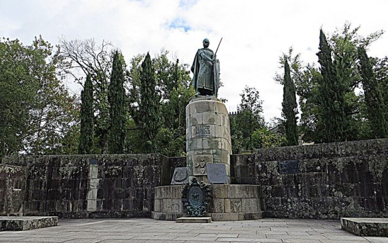 from-porto-braga-and-guimaraes-full-day-trip-with-lunch