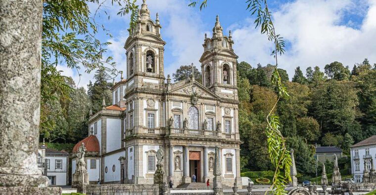 from-porto-braga-guimaraes-full-day-experience-with-lunch