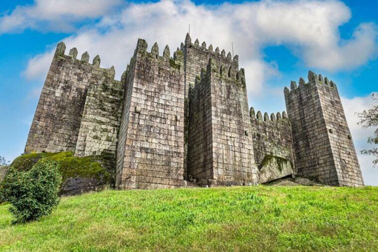 from-porto-braga-guimaraes-full-day-experience-with-lunch