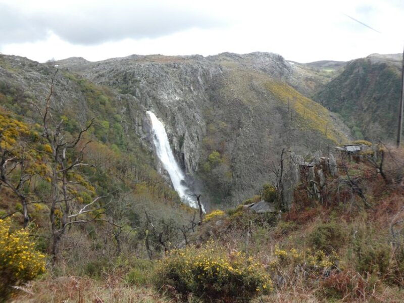 from-porto-freita-mountain-arouca-geopark-jeep-tour