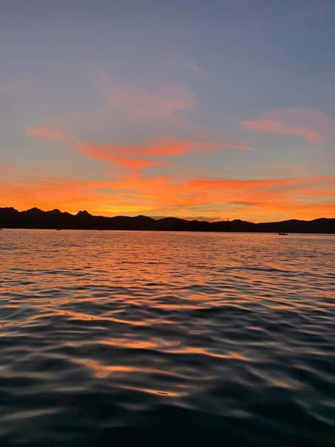 From Porto Rotondo: sunset aperitif in an inflatable boat - An In-Depth Look at the Sunset Aperitif Experience