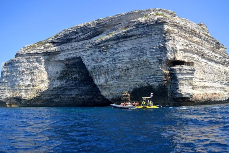 from-porto-vecchio-emotion-boat-trip-lavezzi-and-bonifacio