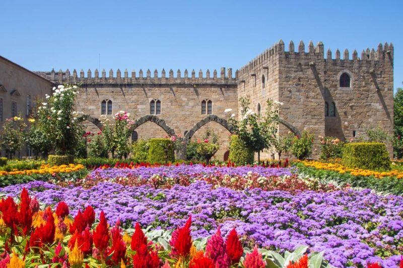 from-porto-viana-do-castelo-braga-and-guimaraes-day-tour