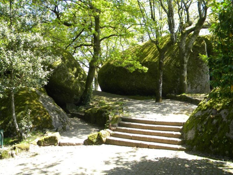 from-porto-wonders-of-braga-guimaraes-private-day-trip