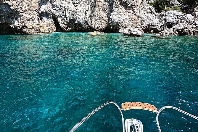 from-positano-or-praiano-2h-private-amalfi-coast-speed-tour