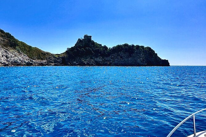 from-positano-or-praiano-2h-private-amalfi-coast-speed-tour