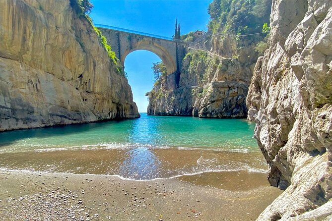 from-positano-or-praiano-2h-private-amalfi-coast-speed-tour