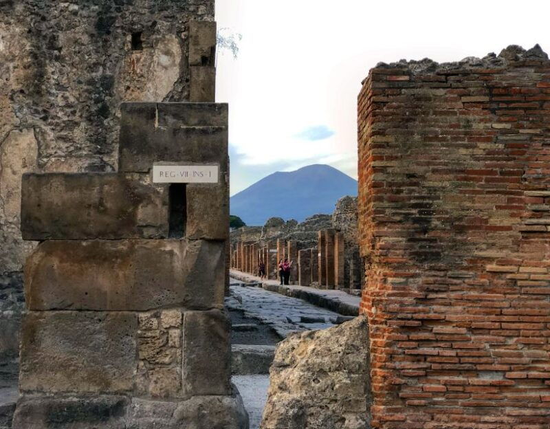 from-positano-pompeii-and-vesuvius-guided-tour