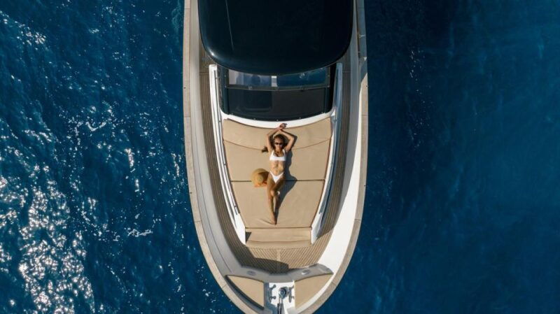 from-positano-private-tour-to-capri-on-a-gozzo-boat