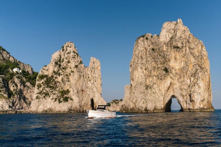 from-positano-private-tour-to-capri-on-a-gozzo-boat