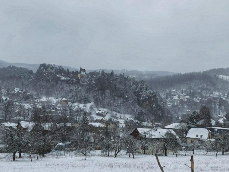 from-prague-bohemian-paradise-full-day-hiking-trip