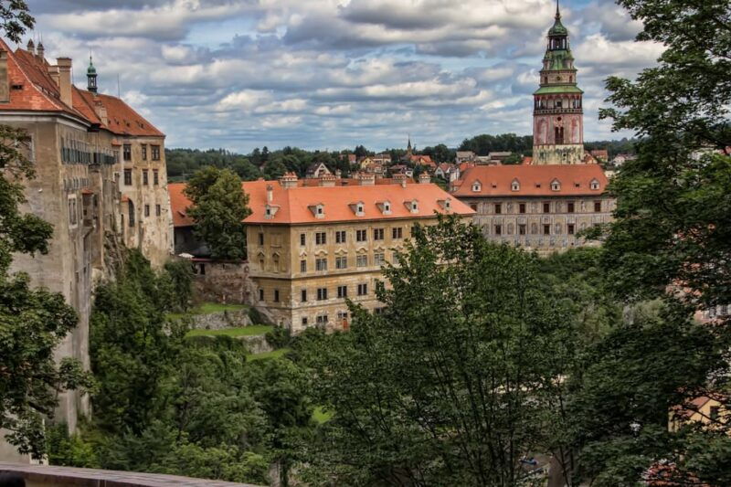 from-prague-cesky-krumlov-full-day-guided-tour