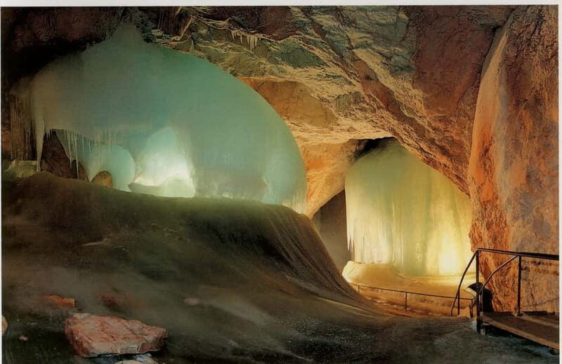 From Prague: Dachstein and Hallstatt with Ice Cave Tour - Key Points  