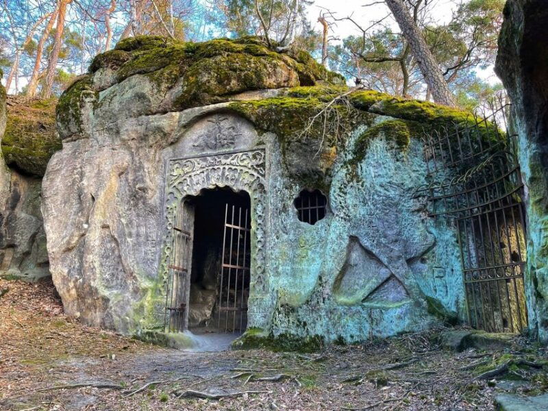 from-prague-devils-heads-full-day-hiking-trip