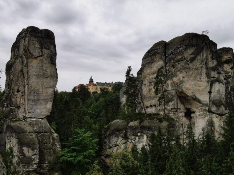 from-prague-full-day-bohemian-paradise-guided-hiking-trip