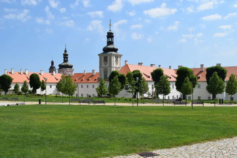 From Prague: Half-Day Coach Tour to Kutná Hora - The Experience and Why It Works