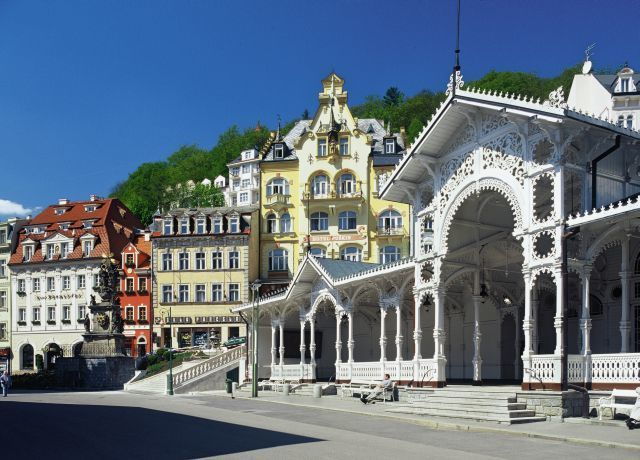 from-prague-karlovy-vary-full-day-tour