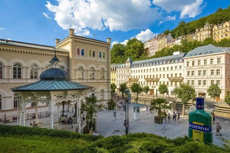 from-prague-one-day-trip-to-karlovy-vary