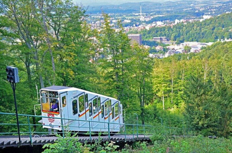 from-prague-one-day-trip-to-karlovy-vary